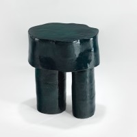 <a href="https://www.galeriegosserez.com/artistes/salomon-celine.html">Céline Salomon</a> - Owen - Tabouret 2 pieds
